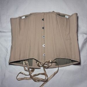 Timeless Trends Corset size 28”